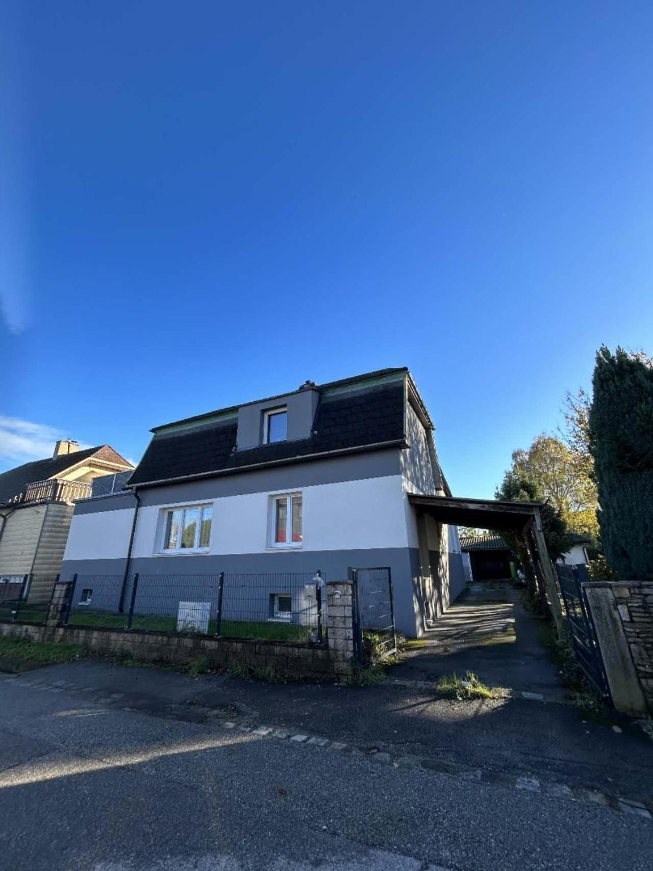 Ferienwohnung Einfamilienhaus In Ruhiger Lage St. Pölten Exterior foto
